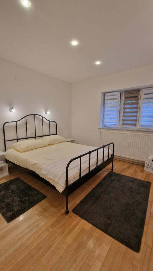Apartman Roses Загреб Экстерьер фото